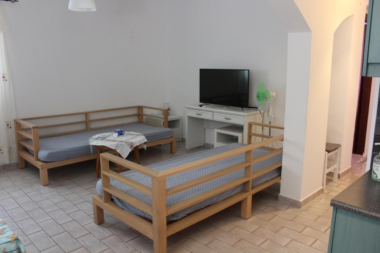 Aaron Apartments Ferma Extérieur photo